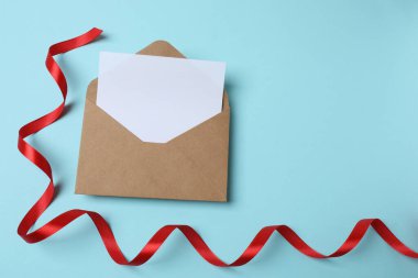 kırmızı kurdele ile zarf