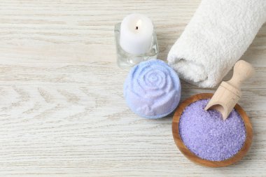 Banyo havlusuyla spa konsepti