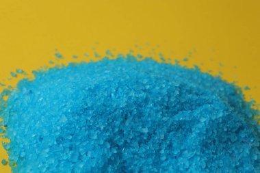 Renkli tozlu mavi arka plan. Kapat.