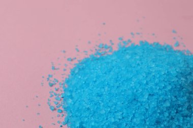 Makyaj için mavi toz
