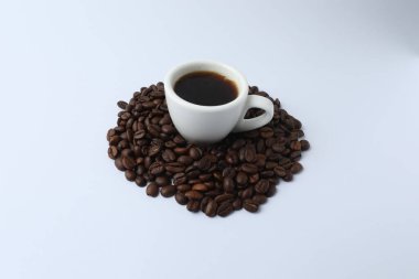 Kahve çekirdekli kahve.