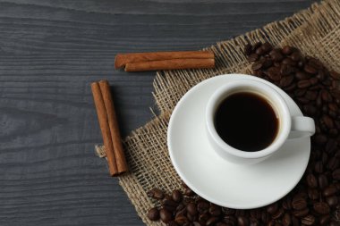 Masada tarçın var.