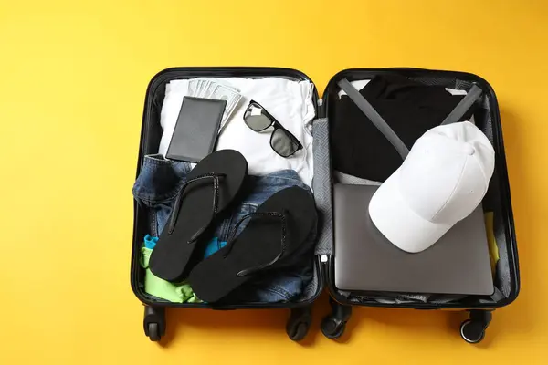 Tatil için yaz gezisi aksesuarları