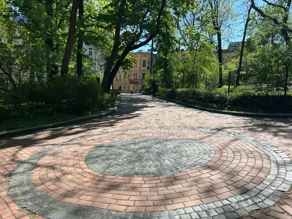 Şehirdeki eski kasaba.