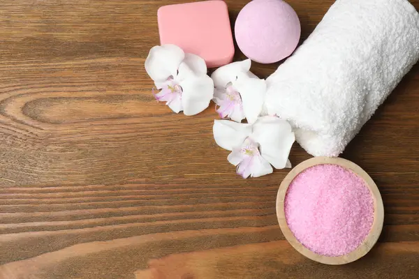 Beyaz arkaplanda spa ve sağlık ayarları