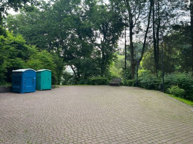 Şehirdeki yeşil park.