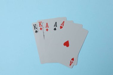 Poker kartları mavi