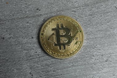 Bitcoin altın, ham arka planda para