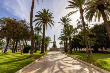 Tarihi bir yer, Mağara Kahramanları Anıtı. Cartagena, İspanya. Güneşli Sabah.