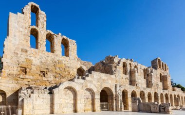 Yunanistan 'ın başkenti Atina' da tarihi eser, Atticus Kahramanı Odeon. Güneşli Gün