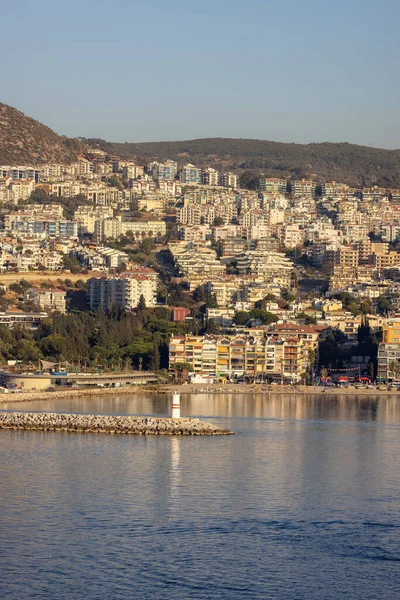 Casas Edificios Una Ciudad Turística Junto Mar Egeo Kusadasi Turquía —  Fotos de Stock