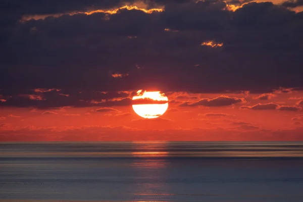 Dramatický Barevný Východ Slunce Oblohy Nad Středozemním Mořem Abstraktní Rudé — Stock fotografie