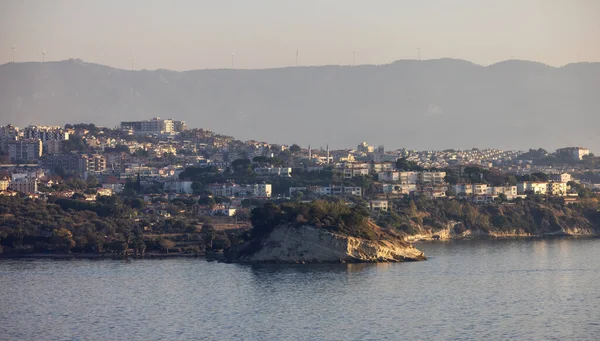 Casas Edifícios Uma Cidade Turística Junto Mar Egeu Kusadasi Turquia — Fotografia de Stock