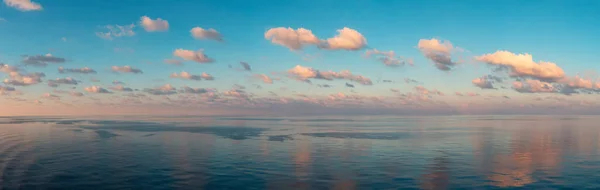 Dramatic Colorful Sunrise Sky Mediterranean Sea Puffy Clouds Cloudscape Nature — Stock Photo, Image