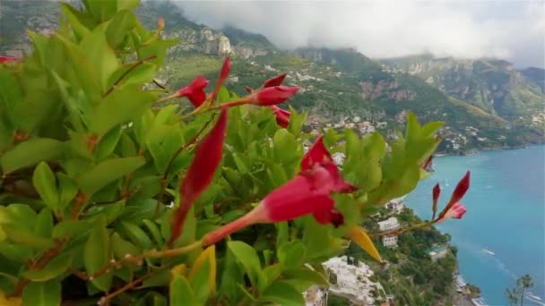 Touristic Town Positano Rocky Cliffs Mountain Landscape Tyrrhenian Sea Amalfi — Stock video