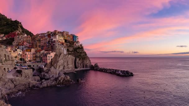 Small Touristic Town Coast Manarola Italy Cinque Terre Colorful Sunny — стоковое видео
