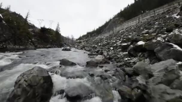Fast Pass Bij Rivier Canyons Canadese Natuur Het Winterseizoen Sea — Stockvideo