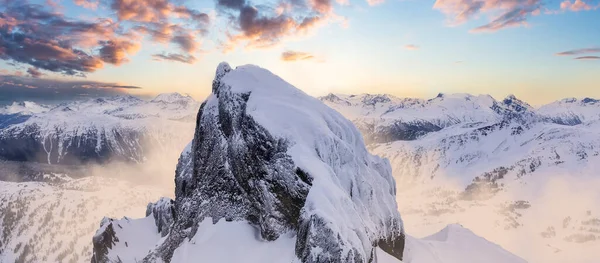Αεροφωτογραφία Του Μαύρου Τασκ Καναδικό Τοπίο Ορεινή Φύση Φόντο Κοντά — Φωτογραφία Αρχείου