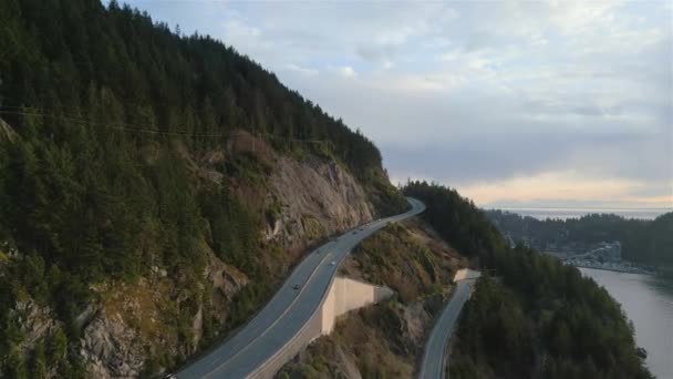 Howe Sound Daki Sky Highway Giden Deniz Manzarası Günbatımı Gökyüzü — Stok video