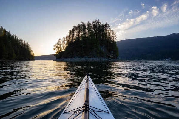Kayak Indian Arm Près Belcarra Vancouver Canada Coucher Soleil Ensoleillé — Photo