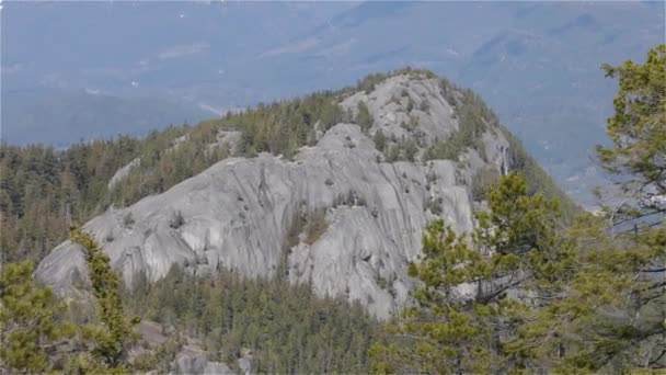 Scogliere Rocciose Sulla Montagna Principale Squamish Canada Sfondo Naturale Giornata — Video Stock