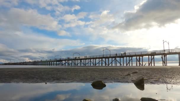 Rocky Beach White Rock Pier Західному Узбережжі Тихого Океану Драматичний — стокове відео