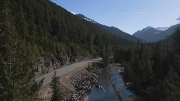 공중에서 Aerial View River Duffey Lake Road 리뷰에서 캐나다 브리티시컬럼비아주 — 비디오