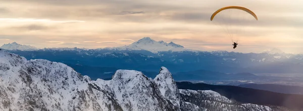 Parapente Survolant Paysage Montagneux Canadien Extreme Adventure Composite Près Fraser — Photo