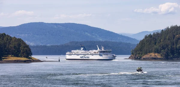 Islas Del Golfo Columbia Británica Canadá Mayo 2023 Ferries Pasando — Foto de Stock