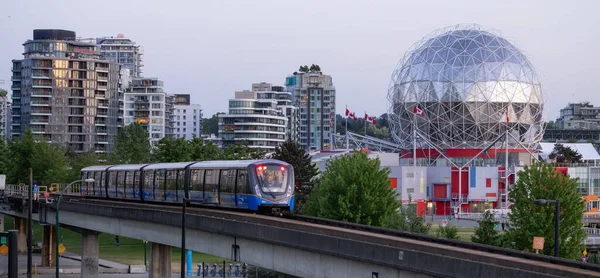Downtown Vancouver British Columbia Canada May 2023 Skytrain Riding Science — Stock Photo, Image