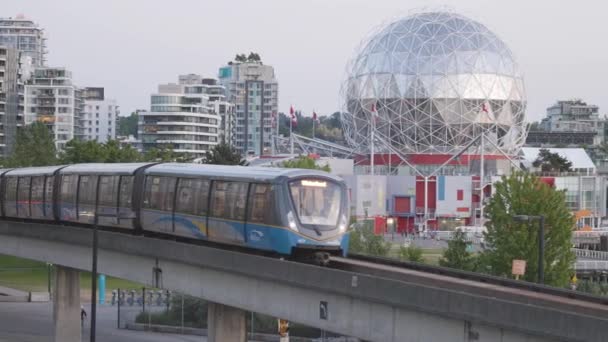 Downtown Vancouver British Columbia Canada May 2023 Skytrain Riding Science — Stock Video