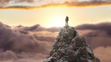 Maceracı Adam Dağ Kayalıkları 'nın tepesinde duruyor. Extreme Adventure Composite. 3D Rending Peak. BC, Kanada 'dan Arkaplan Havacılık Resmi.
