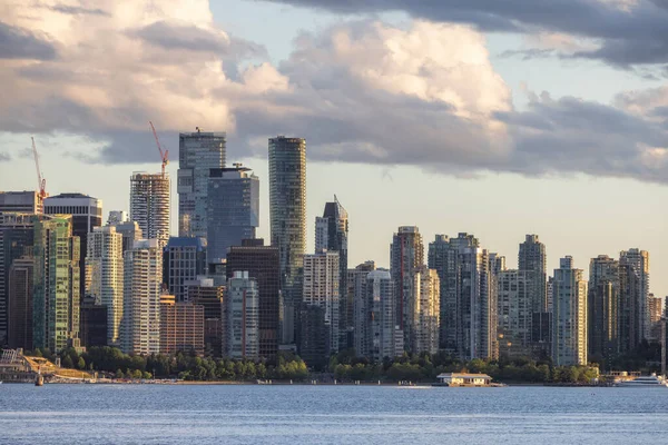 Downtown Vancouver Modern City Skyline Při Západu Slunce Britská Kolumbie — Stock fotografie