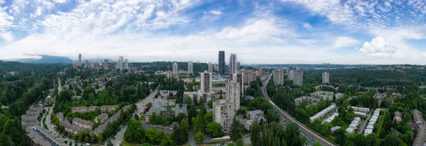 Residencial Bairro Apartamento Edifícios Cidade Suburban Burnaby Vancouver Canadá Panorama — Fotografia de Stock
