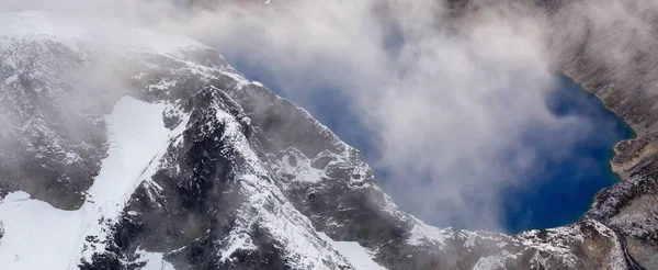 Rocky Mountain Peak Και Λίμνη Παγετώνα Εναέρια Τοπίο Φύση Φόντο — Φωτογραφία Αρχείου