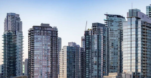 Hoge Flatgebouwen Het Centrum Van Vancouver Brits Columbia Canada Zonsondergang — Stockfoto