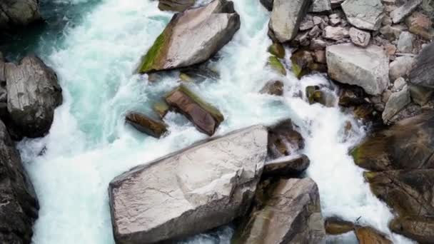 Rivière Dans Canyon Des Rocheuses Colombie Britannique Canada Nature Aérienne — Video