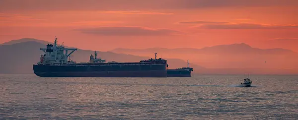 Boot Aan Westkust Van Stille Oceaan Vancouver Canada Kleurrijke Zonsondergang — Stockfoto