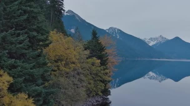 Kanadensiskt Bergslandskap Molnigt Mulet Fall Säsong Solnedgång Chilliwack British Columbia — Stockvideo