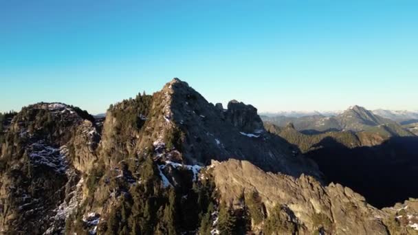 Rocky Mountain Peak Covered Snow Sunny Sunset Aerial British Columbia — Stock Video