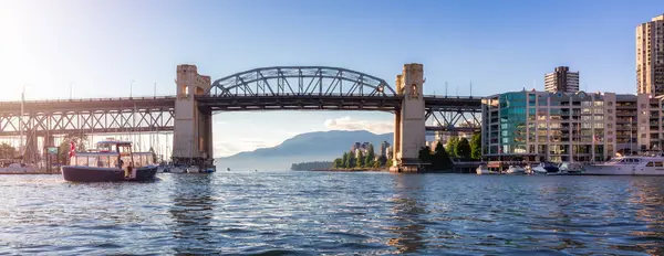 Burrard Bridge False Creek Downtown Vancouver Canada — Stockfoto