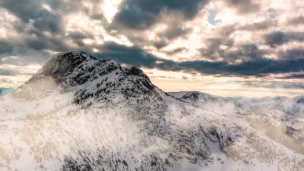 Schneebedeckte Berggipfel Der Kanadischen Natur Abgelegener Standort Canada — Stockvideo