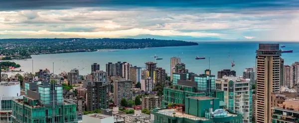 Downtown Vancouver City Bij Bewolkte Zonsondergang Luchtfoto Panorama Canada — Stockfoto