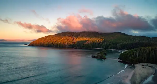 Orilla Arenosa Costa Oeste Del Océano Pacífico Amanecer Vancouver Island Fotos de stock