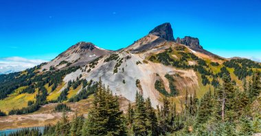 Kanada Doğa Dağı Peyzaj Arkaplanı. Garibaldi, British Columbia, Kanada.