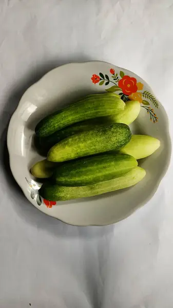 beyaz arkaplanda kabak.