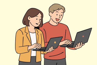 Bu çizgi film stili vektör illüstrasyonunda iki kişi dizüstü bilgisayar kullanıyor..