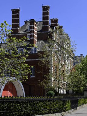 LONDON, İngiltere - 29 Nisan 2025: Marylebone Yolu 'ndaki Kraliyet Müzik Akademisi' nin dış görünümü
