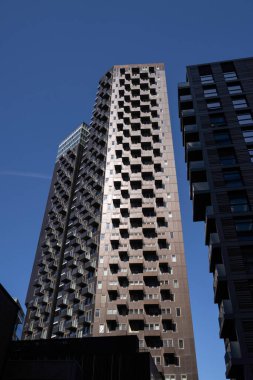 LONDON, İngiltere - 06 Nisan 2025: Shoreditch 'teki Sahne Kulesi' nin dış görünüşü