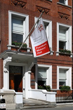 LONDON UK - 30 Nisan 2025: Londra 'nın Austin Friars kentindeki Mobilya Yapıcılar Salonu' nun dışı